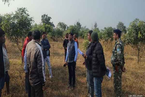 रामगढ़: उप विकास आयुक्त ने मनरेगा सहित कई योजनाओं का किया निरीक्षण