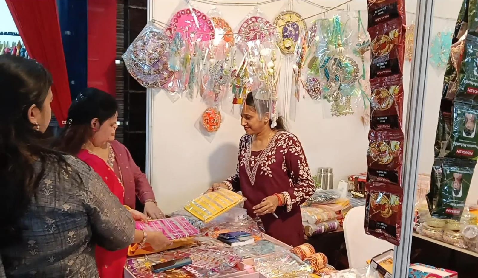 धनबादः मारवाड़ी महिला समिति के आनंद मेले का भव्य आगाज