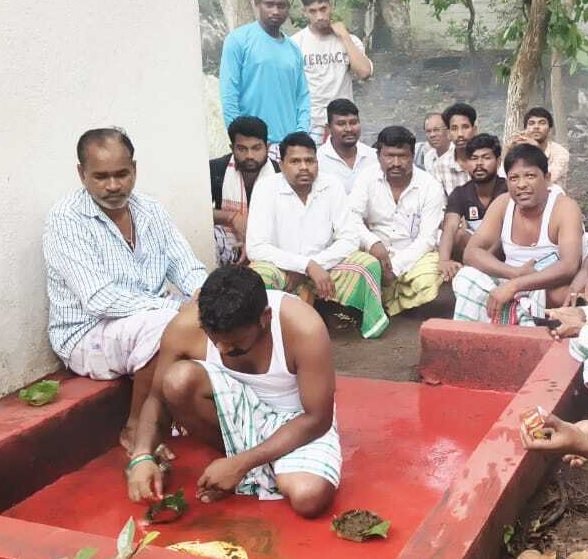 जमेशेदपुर : मंत्री रामदास सोरेन के लिए जाहेरथान में हुई पूजा