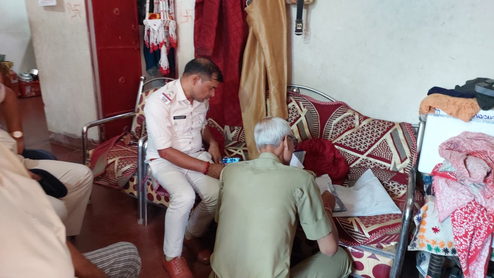 देवघरः विवाद के बाद पति-पत्नी ने खुद को मारा चाकू, दोनों की मौत