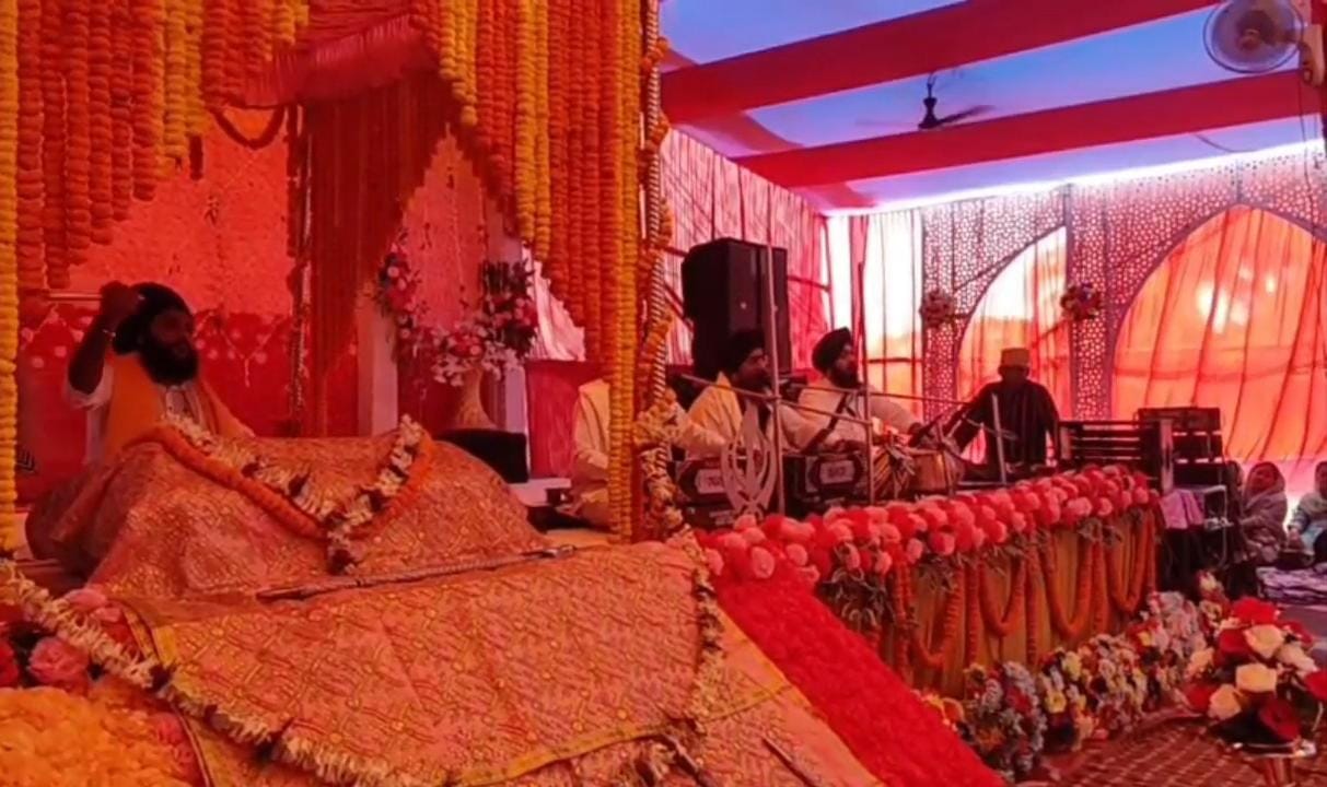 धनबादः निरसा में हर्षोल्लास से मना गुरु नानक देव का प्रकाशोत्सव, शोभायात्रा में उमड़े श्रद्धालु