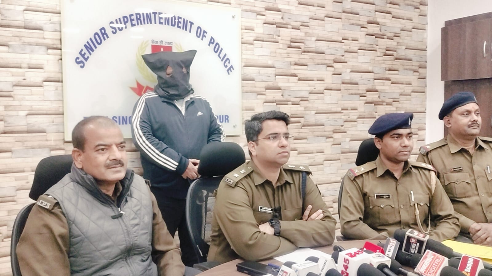जमशेदपुरः कंपनी के ही कर्मचारी ने उड़ाए थे 12 लाख रु., पुलिस ने किया गिरफ्तार, 8.91 लाख बरामद