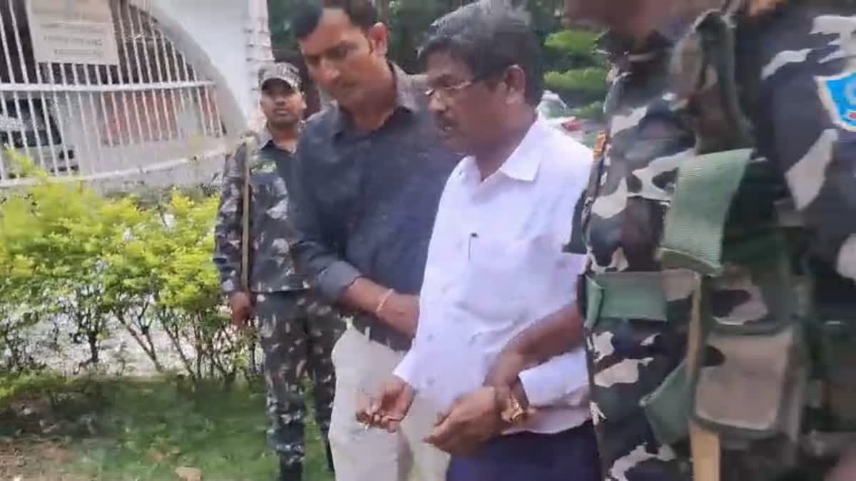 एसीबी ने ग्रामीण विकास के एक्जिक्यूटिव इंजीनियर को घूस लेते किया गिरफ्तार