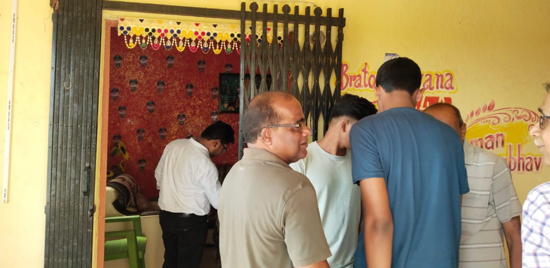 चाईबासाः बंद फ्लैट में दस लाख की चोरी, जांच में जुटी पुलिस