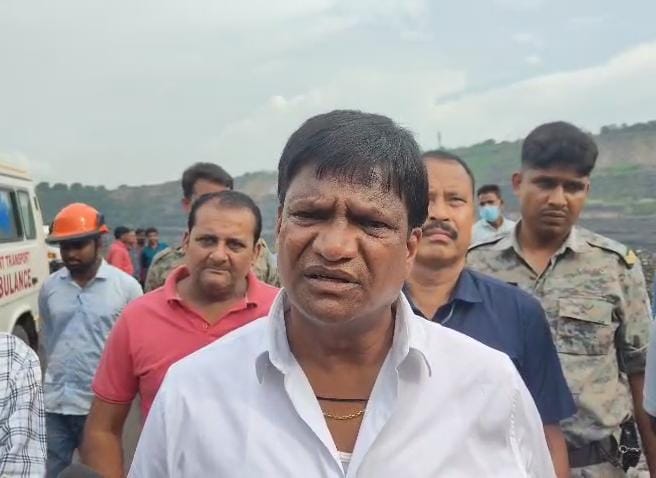 धनबादः अंबे आउटसोर्सिंग हादसे के लिए BCCL जिम्मेवार- ढुल्लू महतो