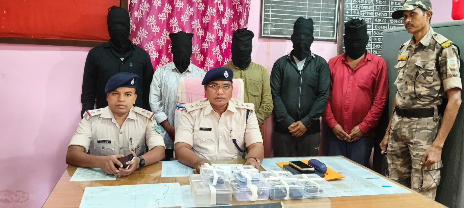 चाईबासा : बड़ाजामदा डकैती कांड का खुलासा, मास्टर माइंड सहित 5 गिरफ्तार