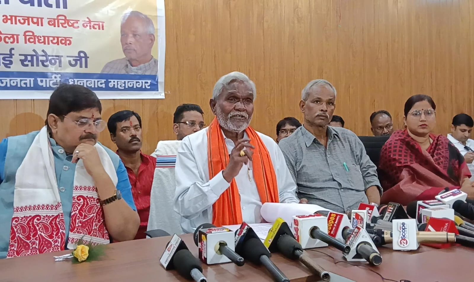 धनबादः चंपाई सोरेन ने GST राहत पर केंद्र को सराहा, राज्य सरकार पर साधा निशाना