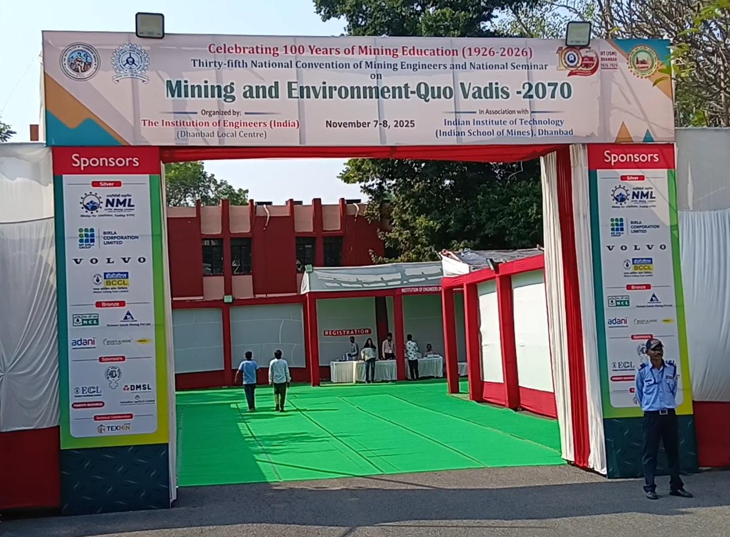 धनबादः IIT-ISM में राष्ट्रीय सेमिनार शुरू, पर्यावरणीय संतुलन व खनन पर मंथन