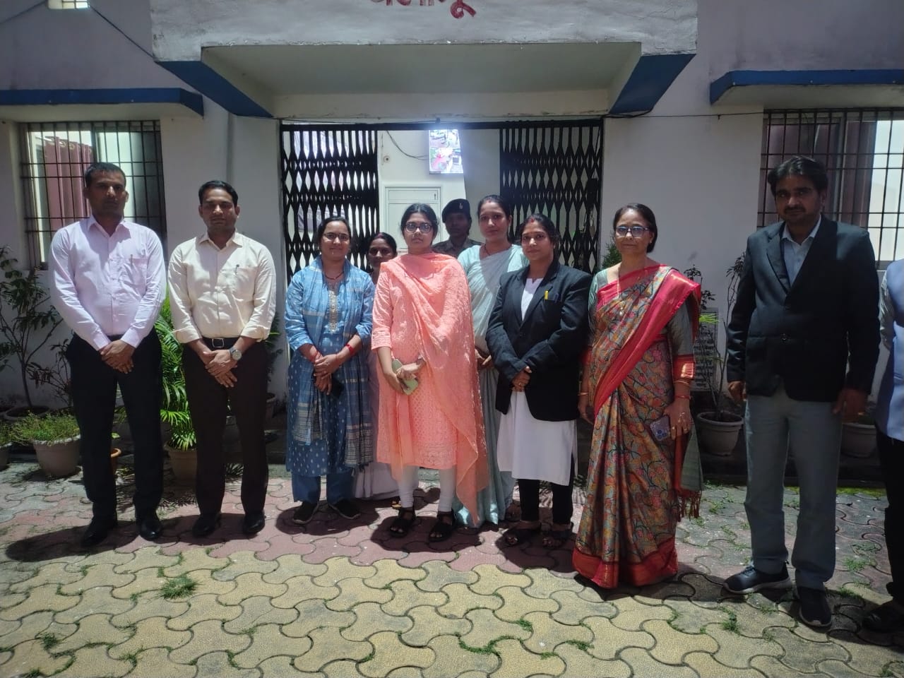 पलामूः डीसी ने वन स्टॉप सेंटर ‘सखी’ का किया औचक निरीक्षण, प्रचार-प्रसार पर जोर