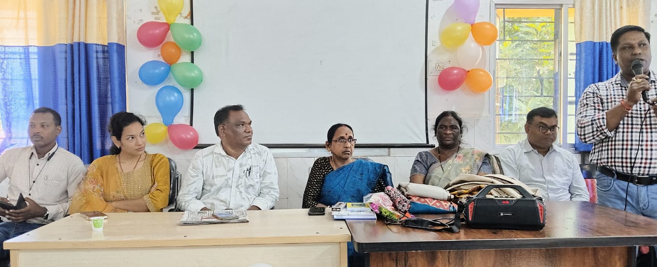 बहरागोड़ाः 38 वर्षों की सेवा के बाद CHC की 2 ANM की विदाई