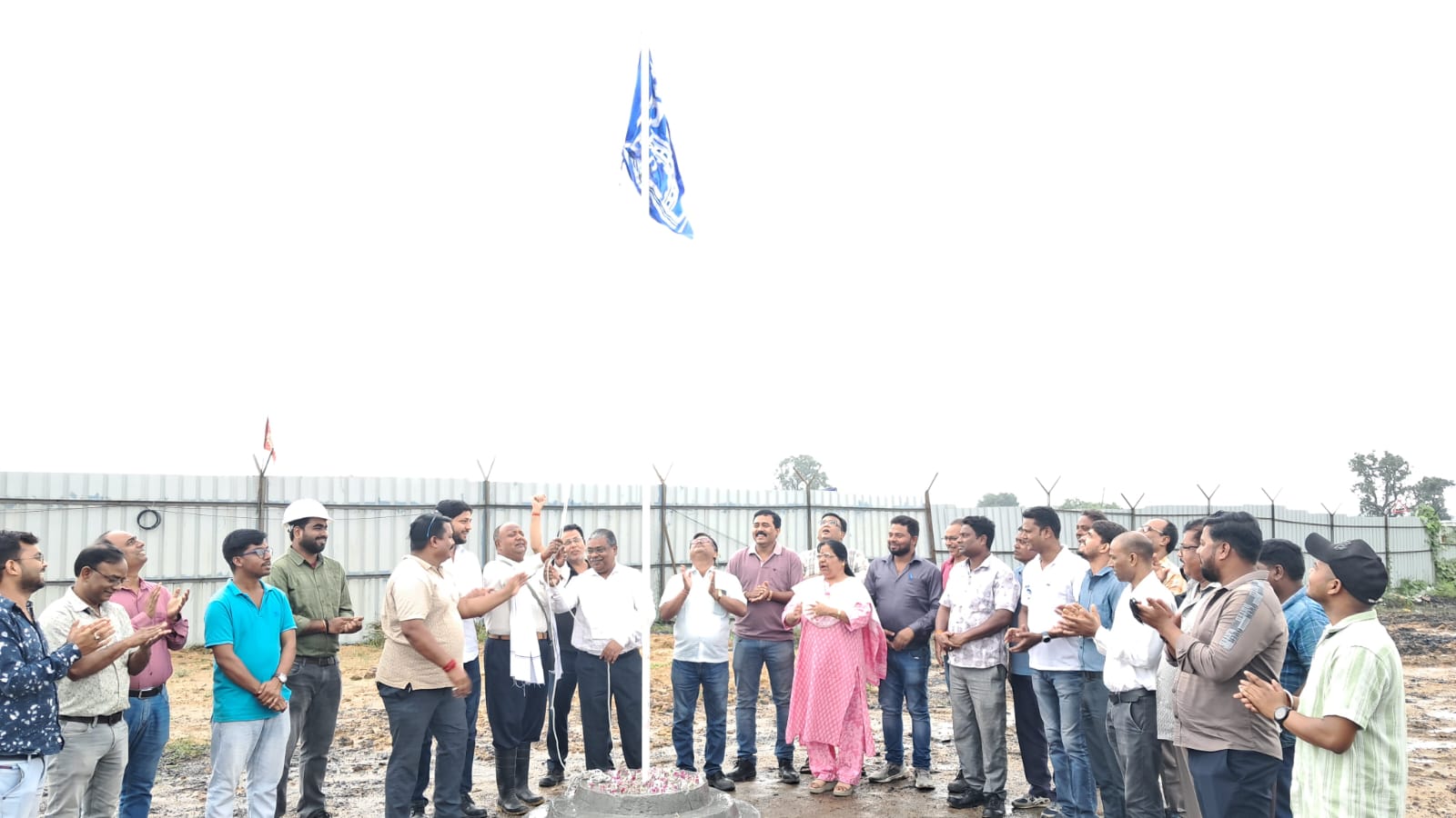 लातेहारः तुबेद कोल माइंस में धूमधाम से मना DVC का स्थापना दिवस