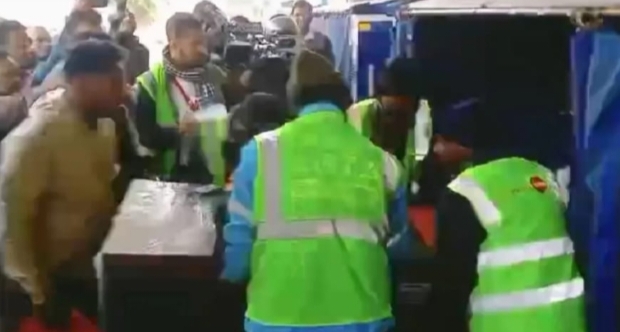 रामगढ़ः गोवा अग्निकांड में मृत झारखंड के 3 युवकों के शव विमान से रांची लाए गए