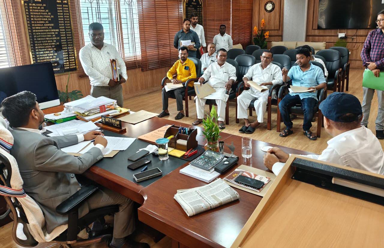 धनबादः CM स्वास्थ्य योजना के 139 प्रस्तावों को मंजूरी, DC ने दिया प्रचार-प्रसार का निर्देश