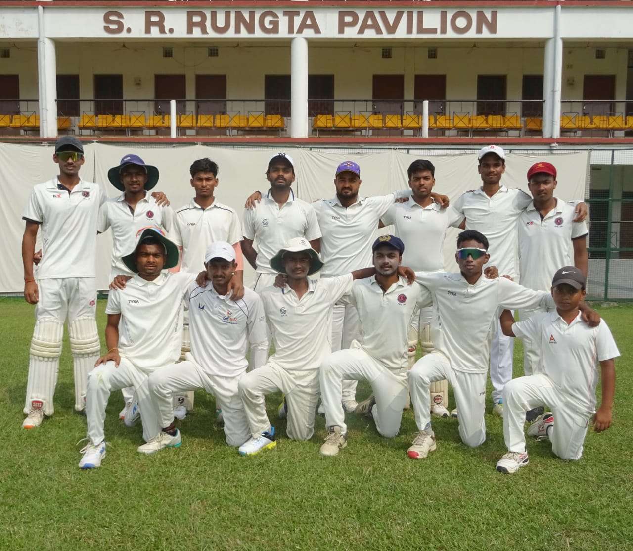 चाईबासाः क्रिकेट प्रतियोगिता में विश्वजीत का दोहरा शतक, लट्टू उरांव क्रिकेट क्लब जीता