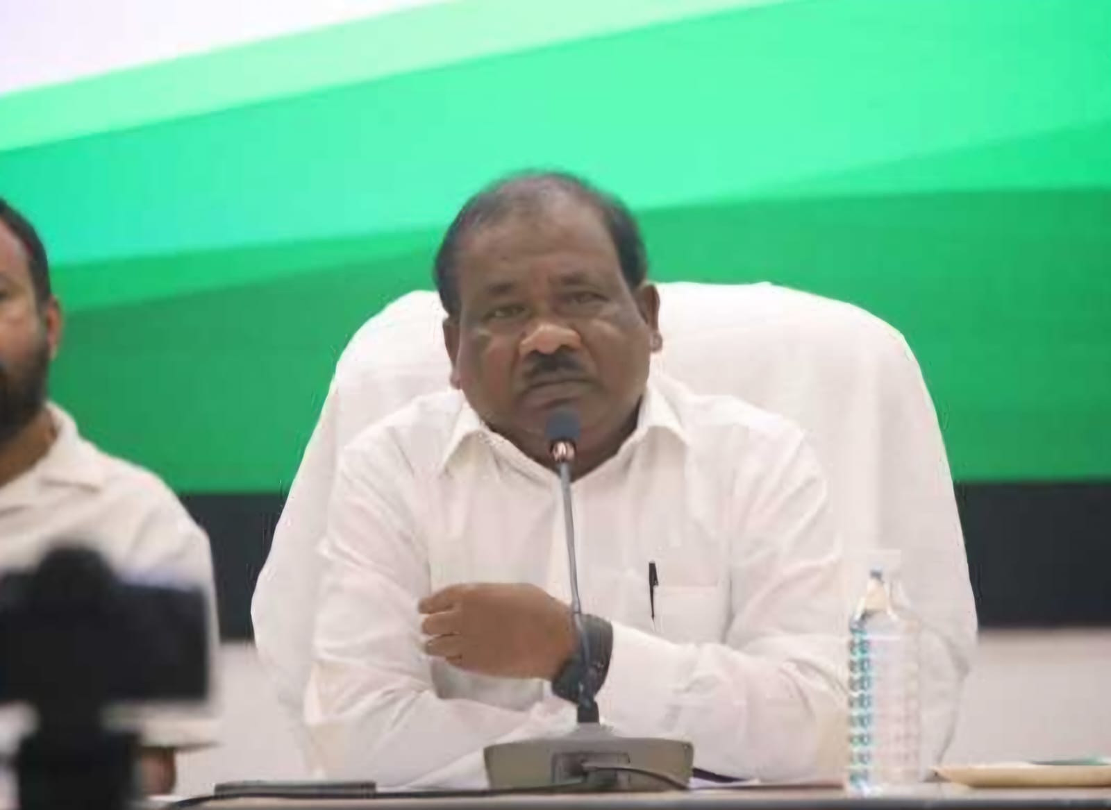शिक्षा मंत्री ने की समीक्षा बैठक, झारखंड में शिक्षा की गुणवत्ता पर जोर