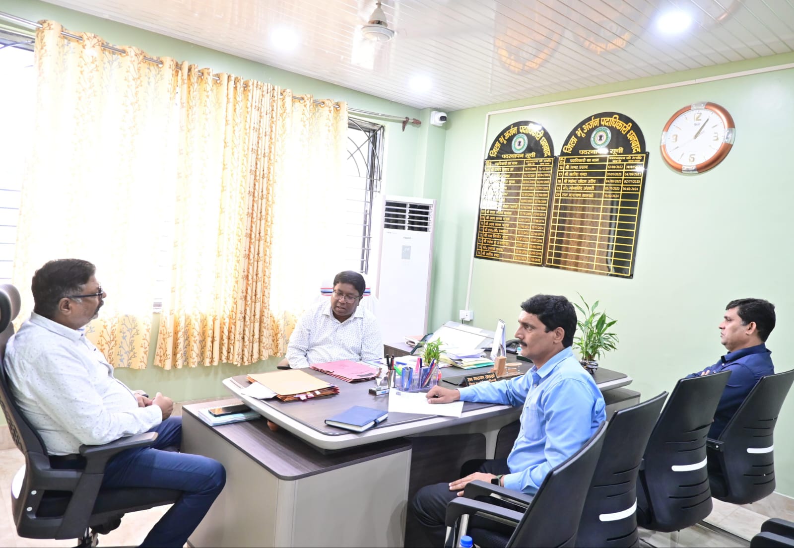 धनबादः BCCL को जमीन के लंबित म्यूटेशन शीघ्र कराने का निर्देश