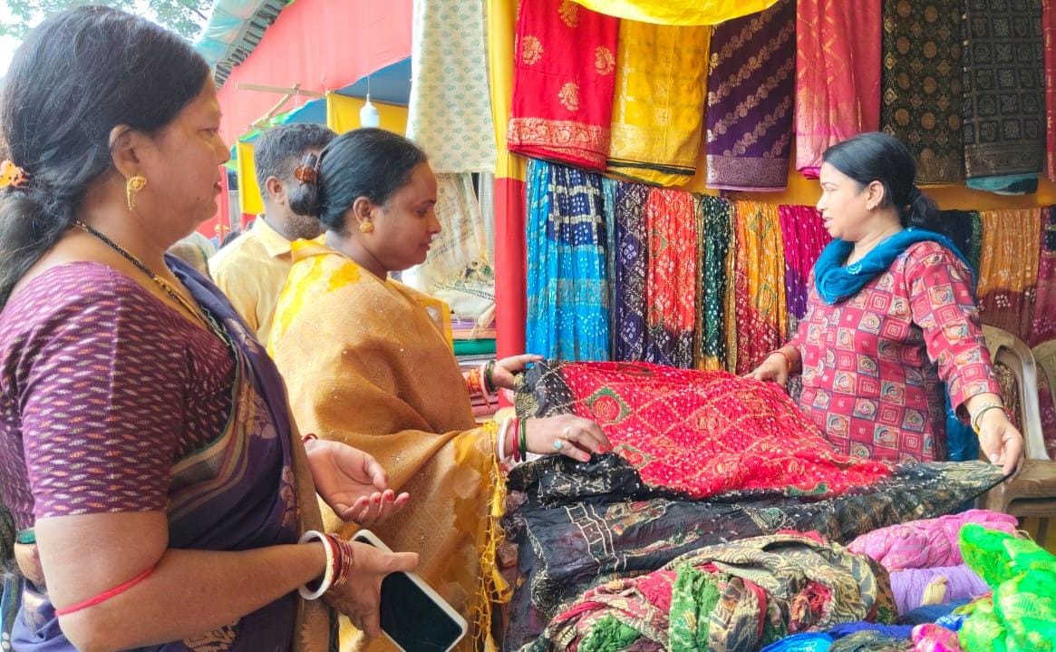 धनबादः हीरापुर में स्वदेशी हस्तशिल्प मेला शुरू