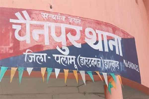 पलामू : कोशियारा में बच्ची की हत्या पर रहस्य बरकरार, FSL टीम पहुंची