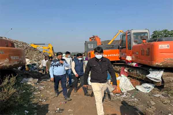 रांची : झिरी डंप साइट और सीबीजी प्लांट का अपर प्रशासक ने किया निरीक्षण