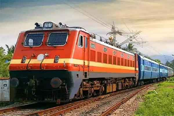 दुर्गापुर व आद्रा मंडल के कई ट्रेनों के मार्ग और समय बदला