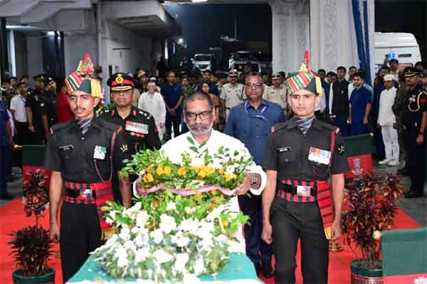 राज्यपाल व सीएम ने शहीद अग्निवीर नीरज कुमार चौधरी को श्रद्धांजलि अर्पित की