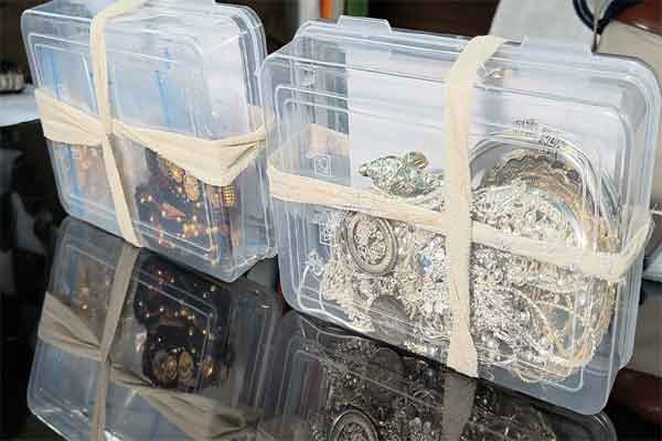 बिहार में कोढा गैंग के ठिकाने पर रांची पुलिस की छापेमारी, छिनतई के जेवरात बरामद