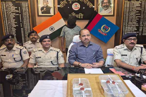 रांची में जाली नोट के कारोबार का भंडाफोड़, एक गिरफ्तार, 37 जाली नोट बरामद