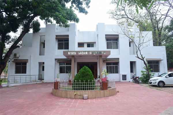 ACB की रडार पर स्निग्धा सिंह, कोर्ट में लगाई अग्रिम बेल की गुहार