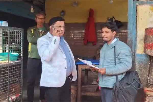 धनबाद: हीरापुर हटिया की मीट दुकानों में औचक निरीक्षण, 4 व्यापारियों को नोटिस