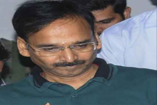 IAS विनय चौबे की जमानत अर्जी पर हाईकोर्ट ने एसीबी से मांगा जवाब