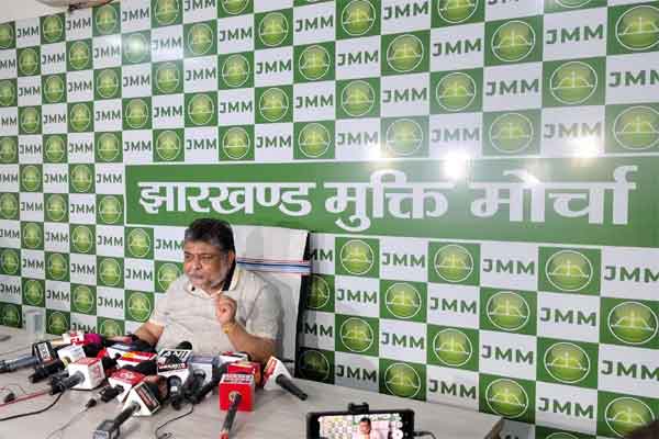 जनगणना अधिसूचना पर JMM का हमला, NPR को बताया ‘साजिश’