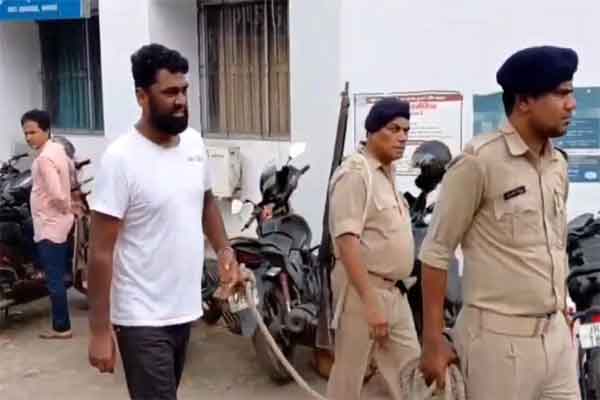 धनबाद : युवती को भगाने वाला आरोपी गिरफ्तार, युवती भी सकुशल बरामद