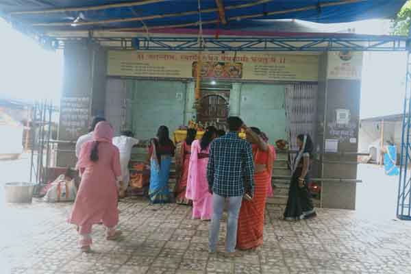 जगन्नाथपुर मंदिर में 1691 की प्राचीन मूर्तियों की हो रही पूजा, उमड़ रहे श्रद्धालु