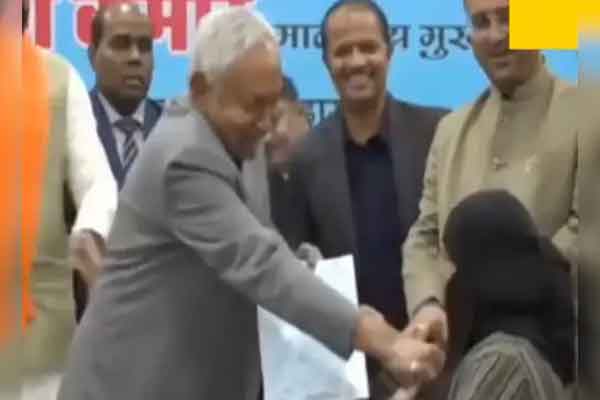 हिजाब प्रकरण पर शोर के बीच कुछ भिन्न मत!