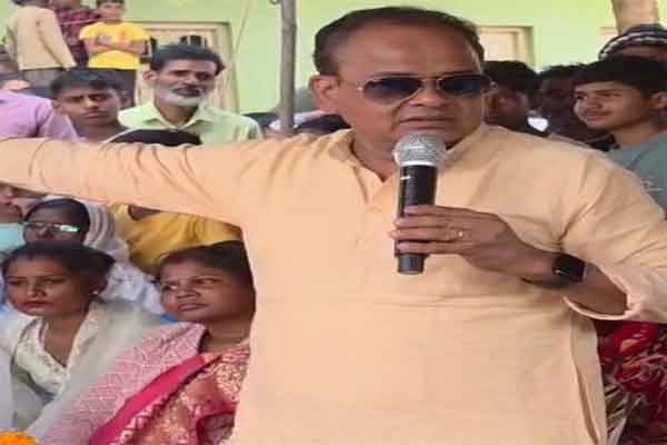 रघुवर दास पर बरसे इरफान अंसारी, कहा - सत्ता का हुआ था खुला दुरुपयोग