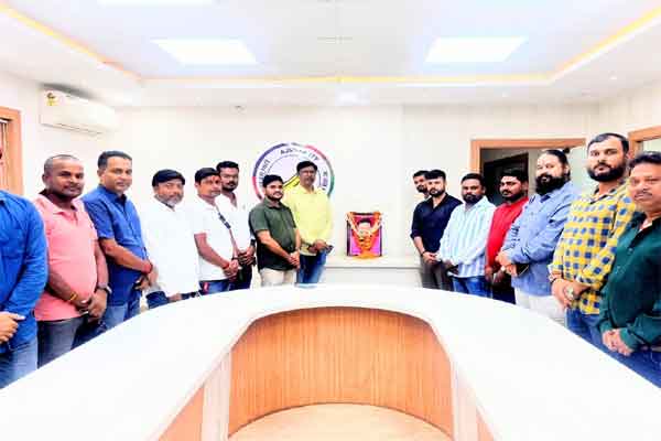 आजसू पार्टी ने किया कमल किशोर भगत की 57वीं जयंती पर श्रद्धांजलि सभा