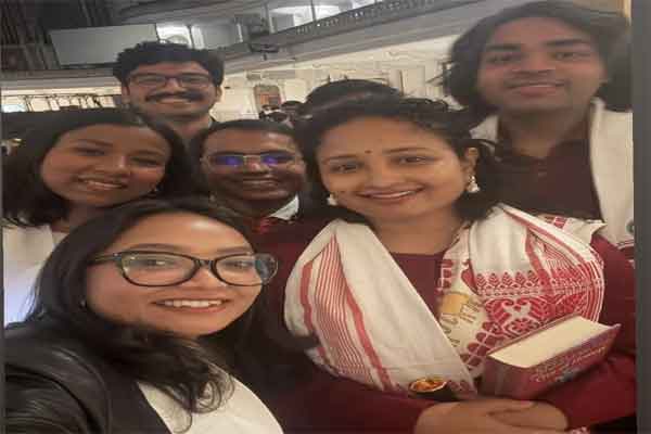 झारखंड की बेटी ने लंदन में गूंजाया 'जोहार'