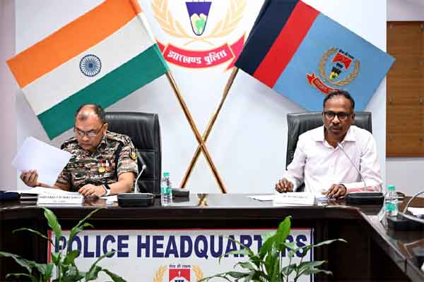 घाटशिला उपचुनाव की तैयारियों में जुटा पुलिस मुख्यालय, समीक्षा बैठक की