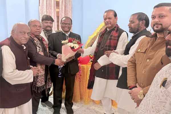 क्रिसमस पर्व पर आर्च बिशप विंसेंट आइंद को कांग्रेस नेताओं की शुभकामनाएं