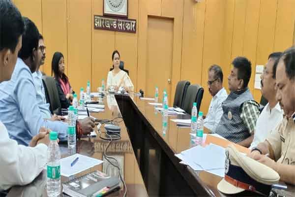 स्वतंत्रता दिवस समारोह की तैयारियों को लेकर मुख्य सचिव ने की बैठक, दिए निर्देश