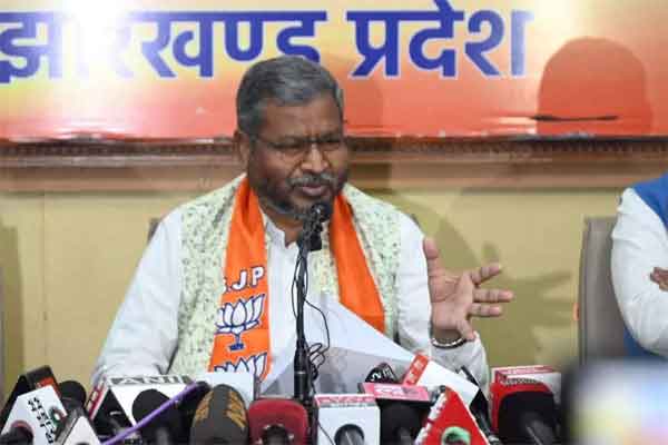 बाबूलाल ने सरकार को घेरा, कहा – सरकार ने युवाओं को बेरोजगारी के दलदल में फंसाया