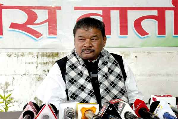 झारखंड की हेमंत सरकार पर आर्थिक दबाव बना रहा है केंद्र: बंधु तिर्की