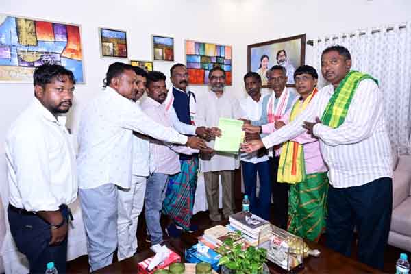 मुख्यमंत्री हेमंत सोरेन को सरना महासम्मेलन का मिला आमंत्रण