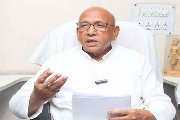 सिविल सर्जन का निलंबन नाकाफी, स्वास्थ्य मंत्रालय व सचिवालय जिम्मेदार : सरयू राय