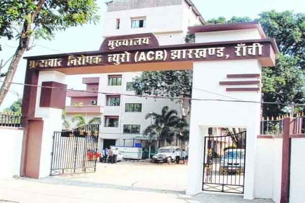 शराब घोटाला : IAS मनोज कुमार से ACB कर रही पूछताछ