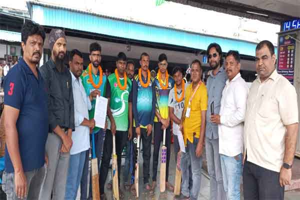 झारखंड के पांच दिव्यांग क्रिकेट खिलाड़ी तमिलनाडु रवाना