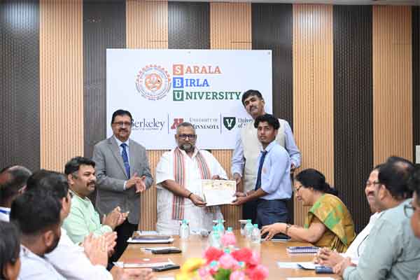 SBU में हुआ रिजॉइस रील मेकिंग प्रतियोगिता का पुरस्कार वितरण समारोह
