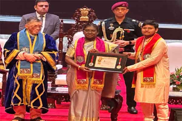 चिकित्सा केवल पेशा नहीं, बल्कि पुनित कर्म होः राज्यपाल