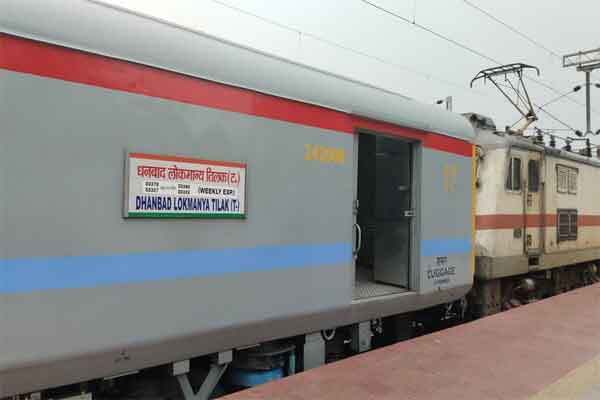 धनबाद से चलने वाली कई ट्रेनें लगातार बंद, जनता की रेल मंत्री से गुहार