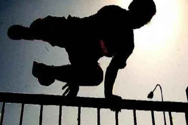 झारखंड के फरार 400 अपराधियों पर होगा 2-30 लाख तक का इनाम घोषित